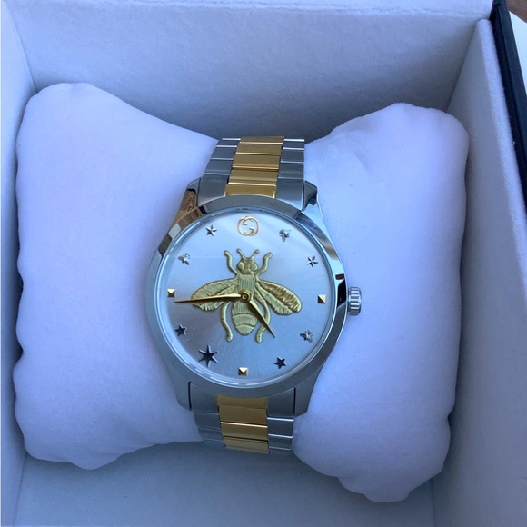 Mens authentic GUCCI BEE watch🐝 - Picture 3 of 13
